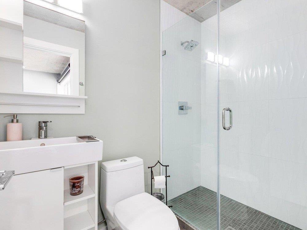 15061 VICTORIA AVENUE, White Rock