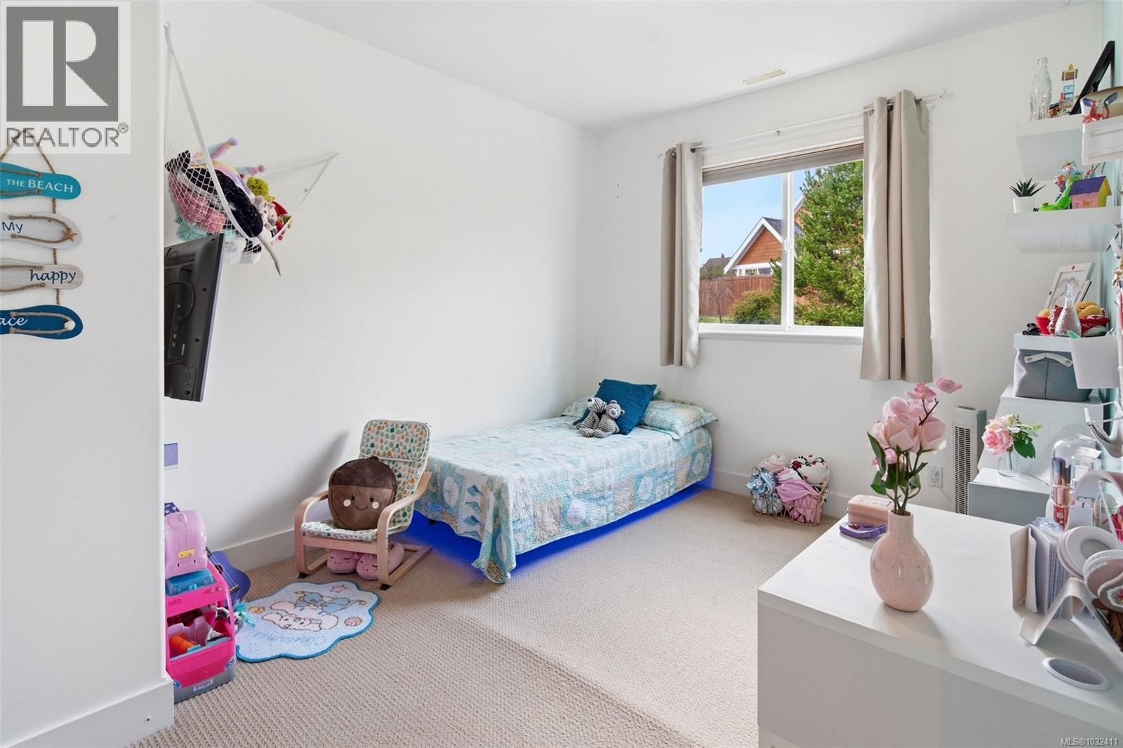 2272 FRENCH RD N - 44