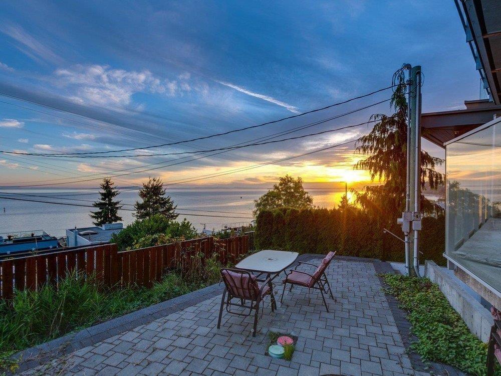 15061 VICTORIA AVENUE, White Rock