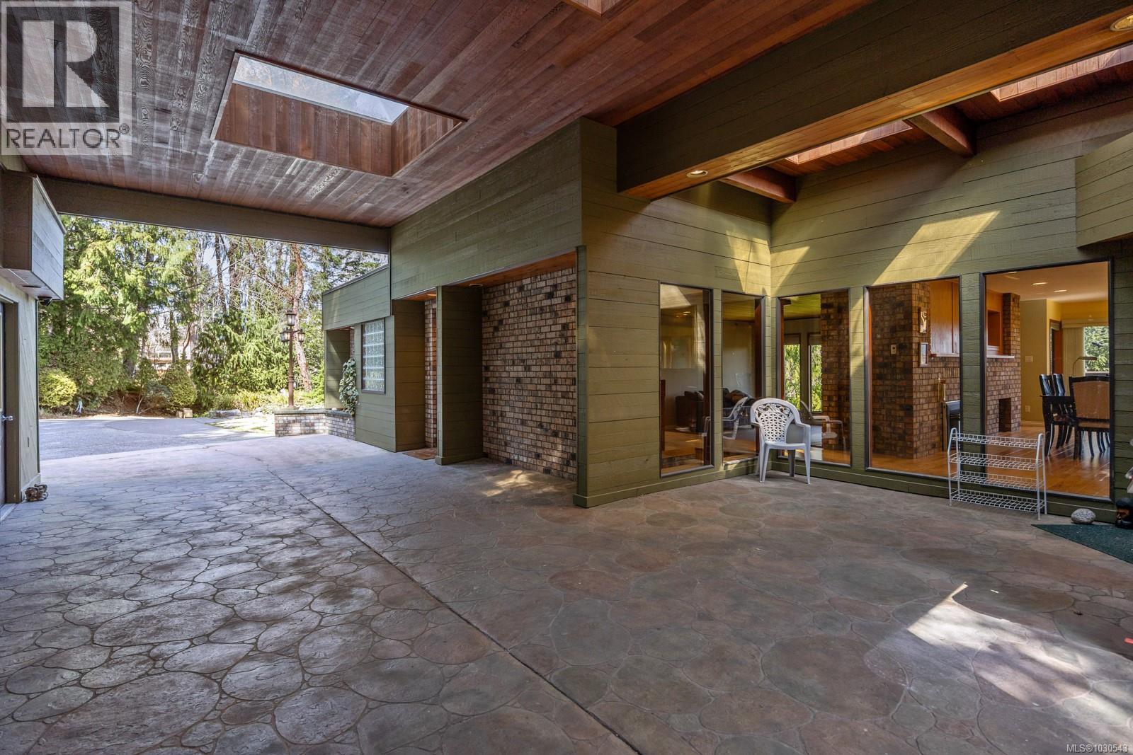 2340 Spring Rd - 2