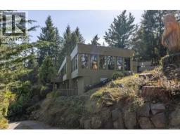 2340 Spring Rd, Campbell River, BC V9W5K8 Photo 85