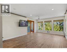 2340 Spring Rd, Campbell River, BC V9W5K8 Photo 24