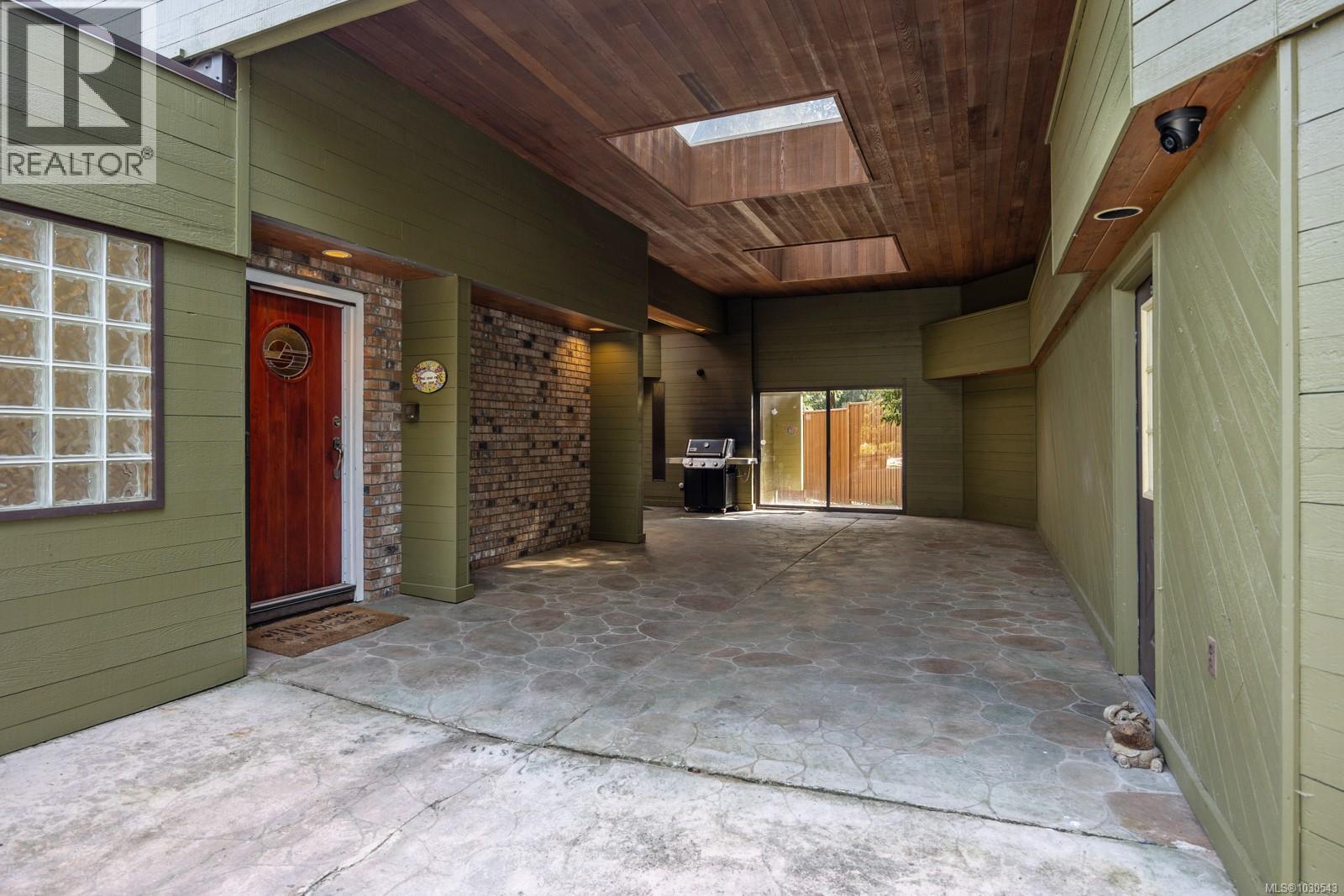 2340 Spring Rd - 51