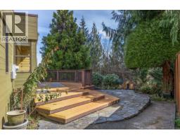 2340 Spring Rd, Campbell River, BC V9W5K8 Photo 54
