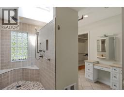 2340 Spring Rd, Campbell River, BC V9W5K8 Photo 30