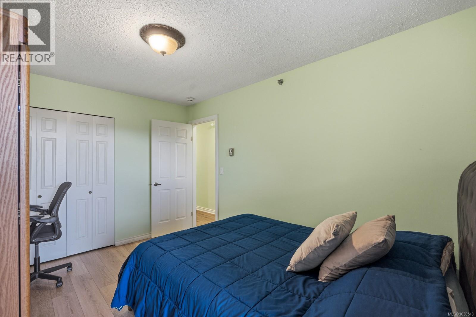 2340 Spring Rd - 39