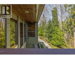 2340 Spring Rd, Campbell River, BC V9W5K8 Photo 42