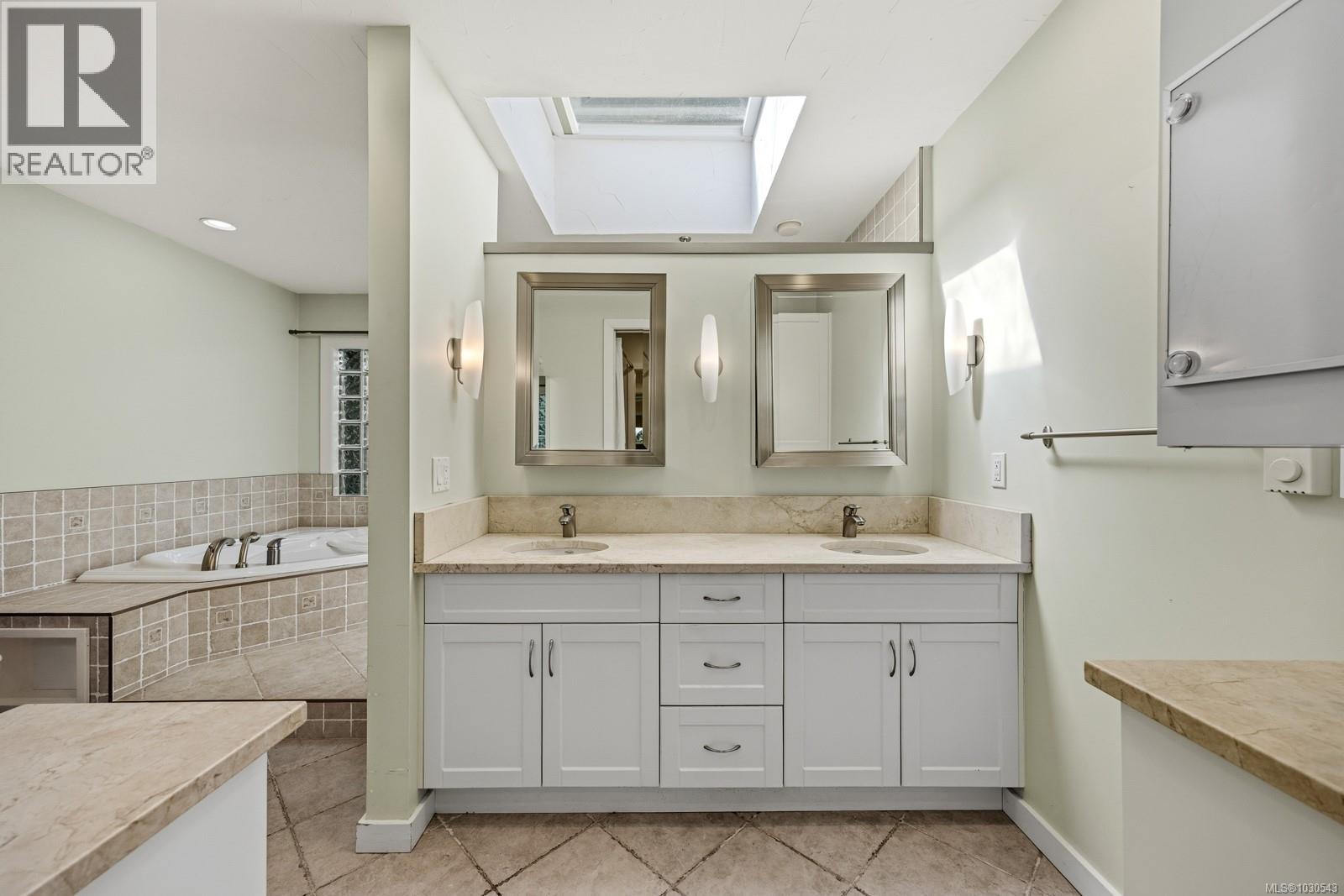 2340 Spring Rd - 26