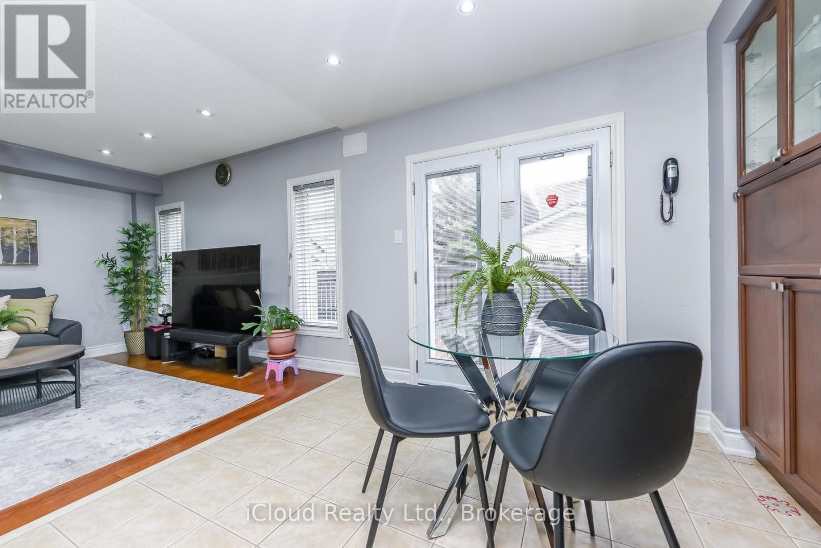 5922 DELLE DONNE DRIVE - 18