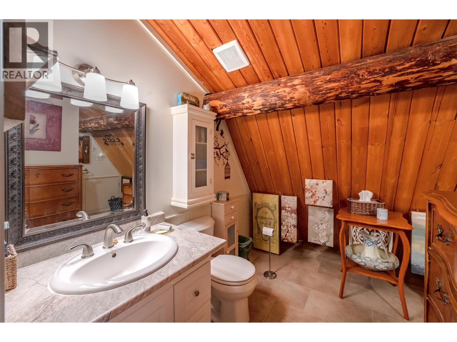 1230 Sykes Crescent, Keremeos