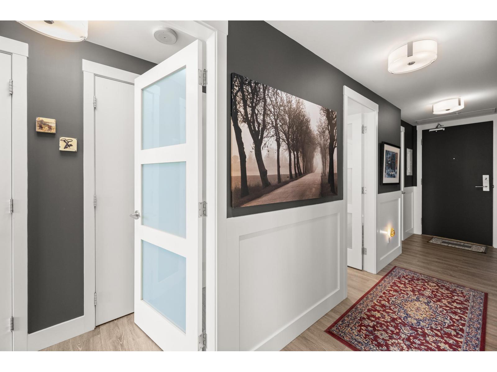 604 15152 RUSSELL AVENUE, White Rock