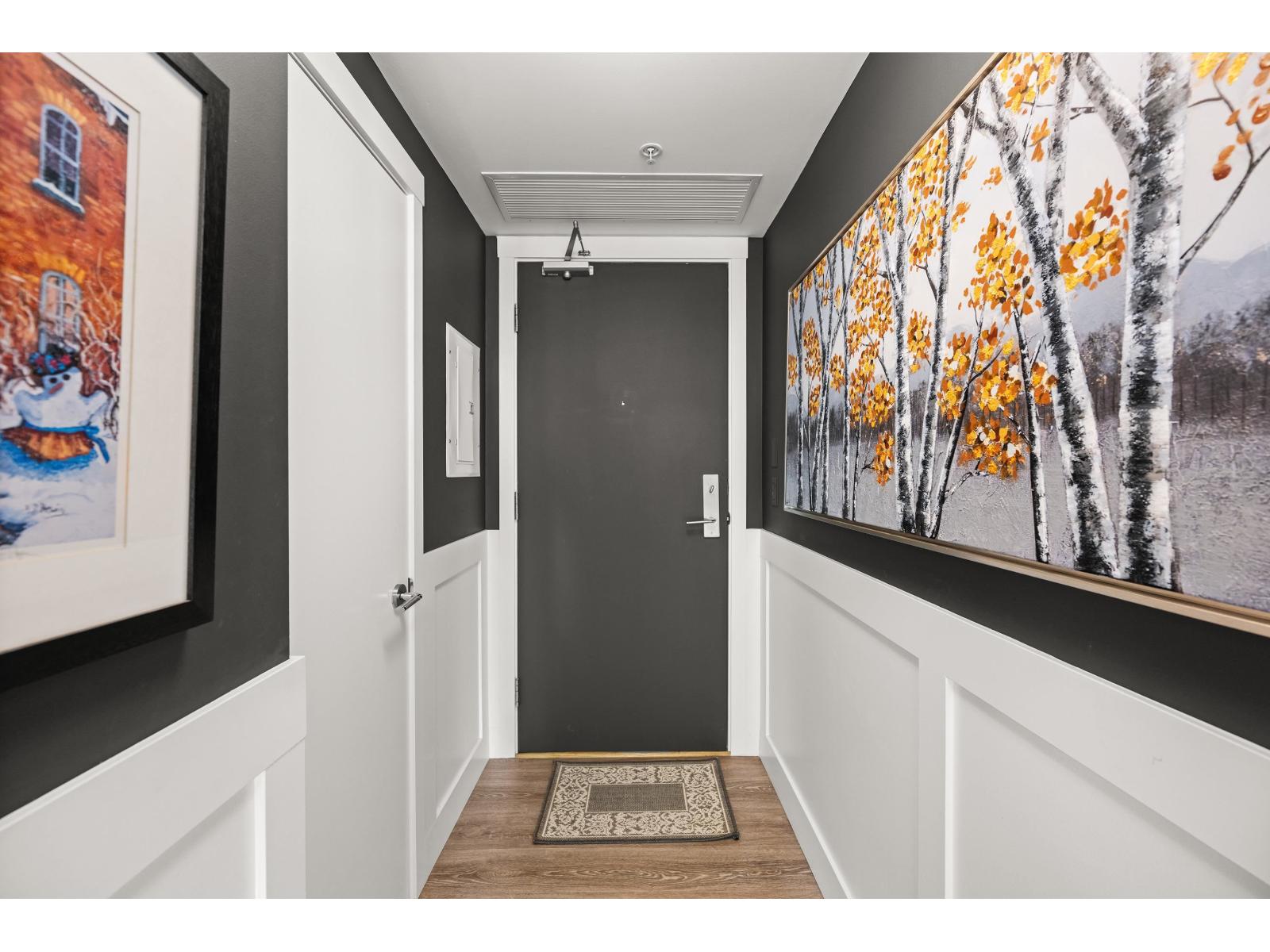 604 15152 RUSSELL AVENUE, White Rock