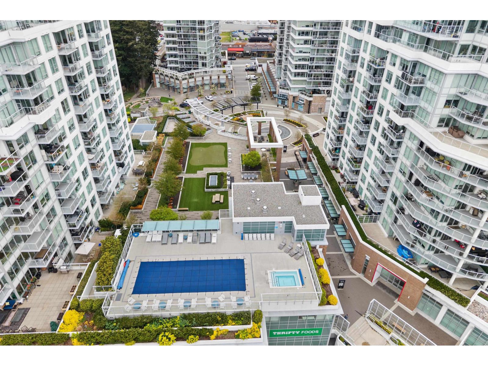 604 15152 RUSSELL AVENUE, White Rock