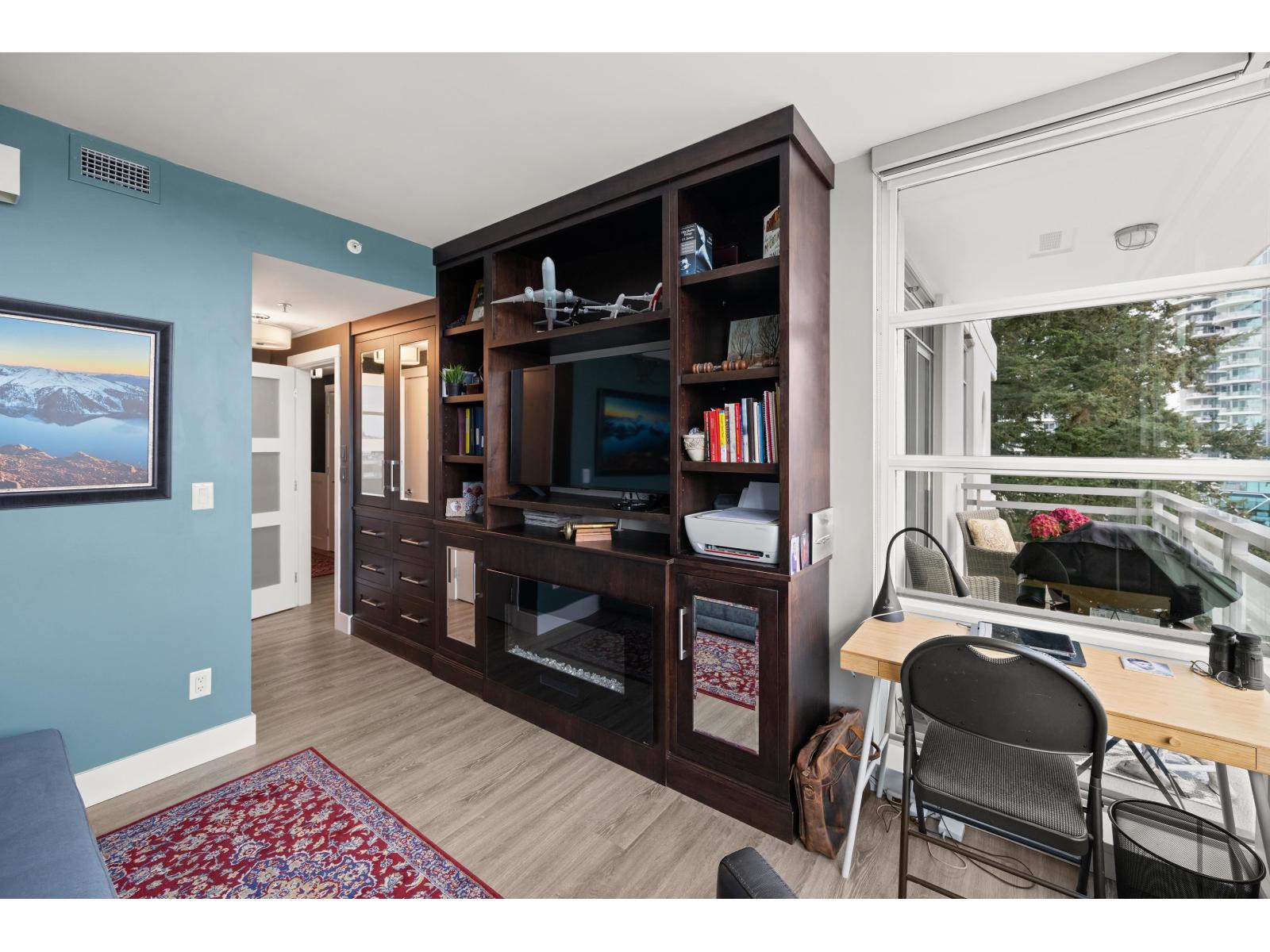 604 15152 RUSSELL AVENUE, White Rock