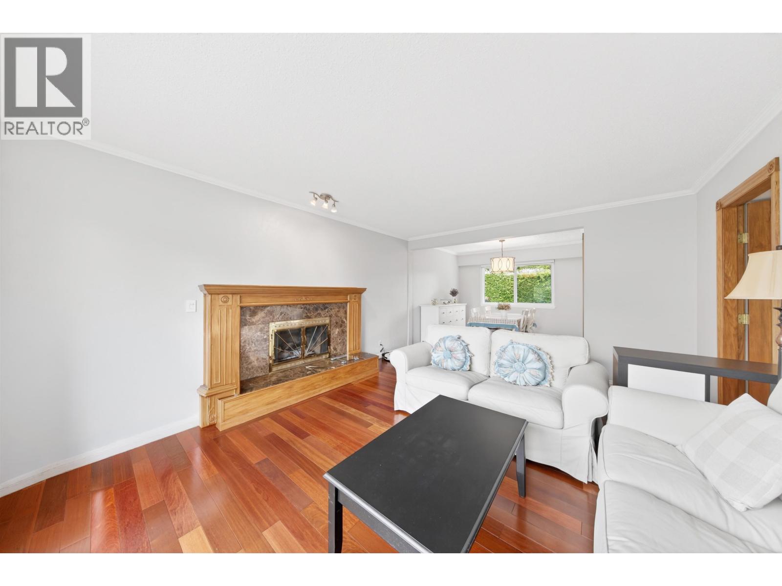 4713 46 Avenue, Delta