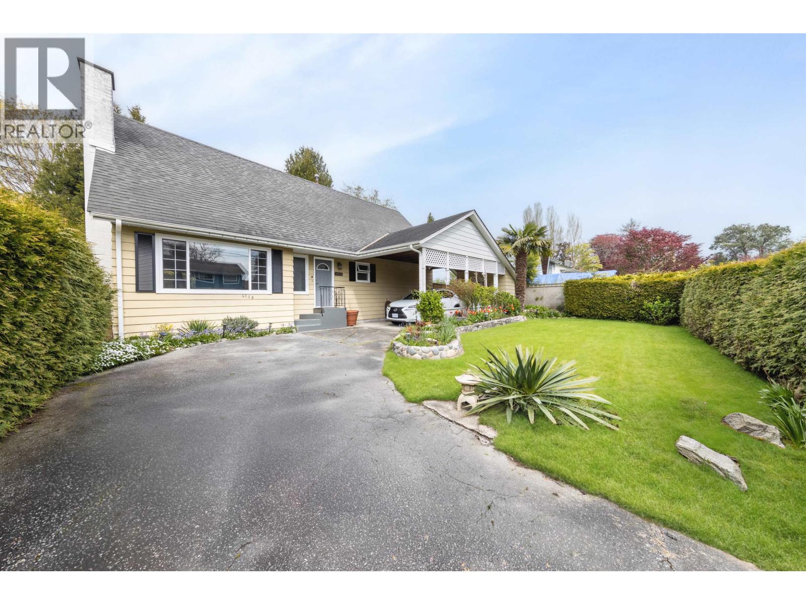 4713 46 Avenue, Delta