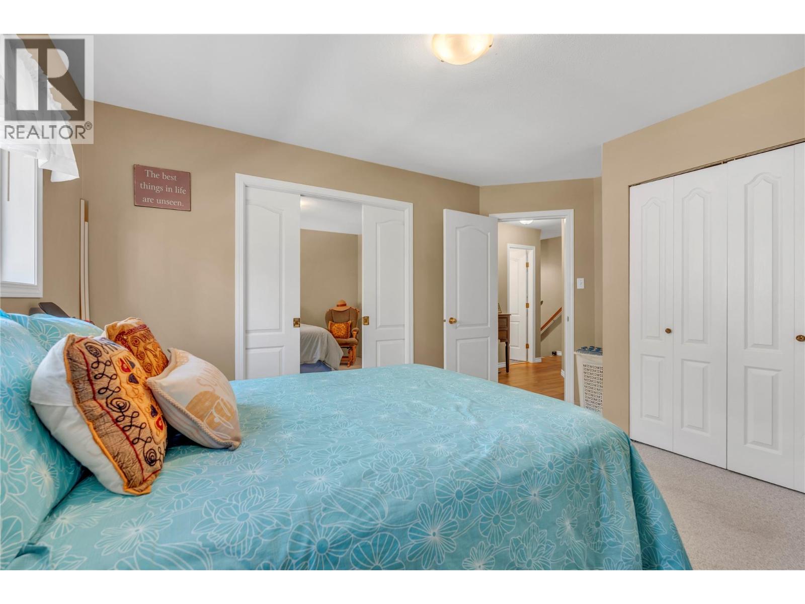 102 955 ROBINSON Avenue, Naramata