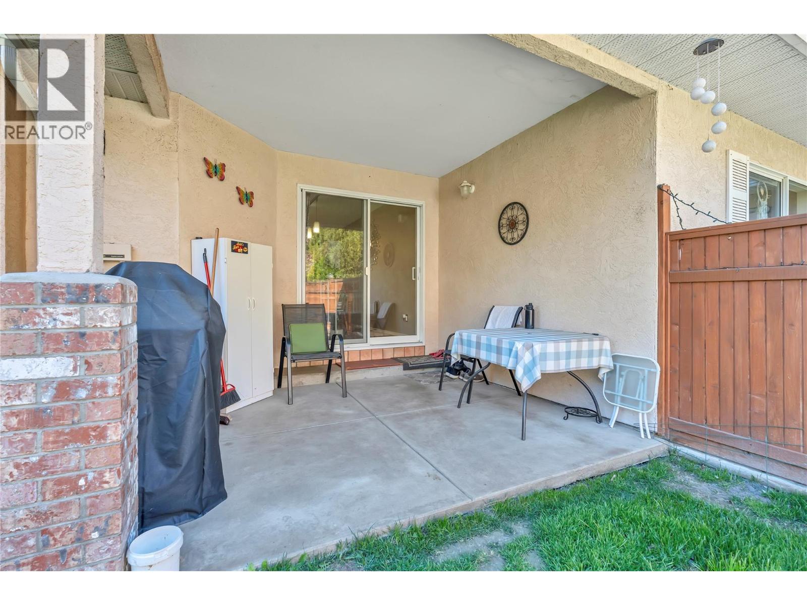 102 955 ROBINSON Avenue, Naramata