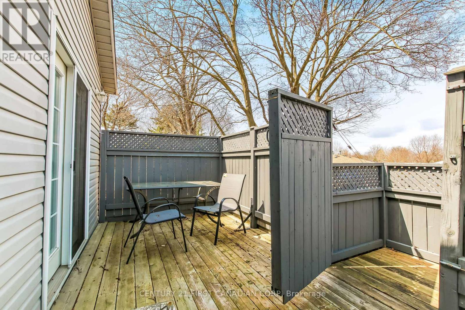 114 CONNAUGHT AVENUE - 19