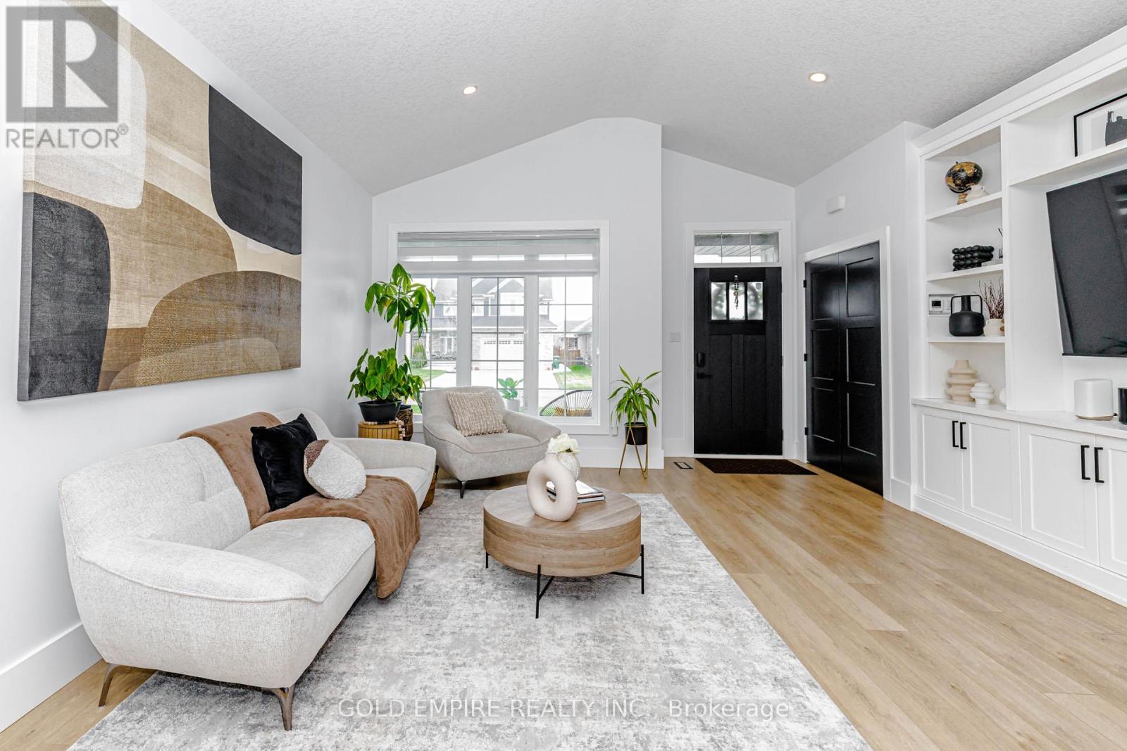 15 MUIRFIELD DRIVE — photo 12