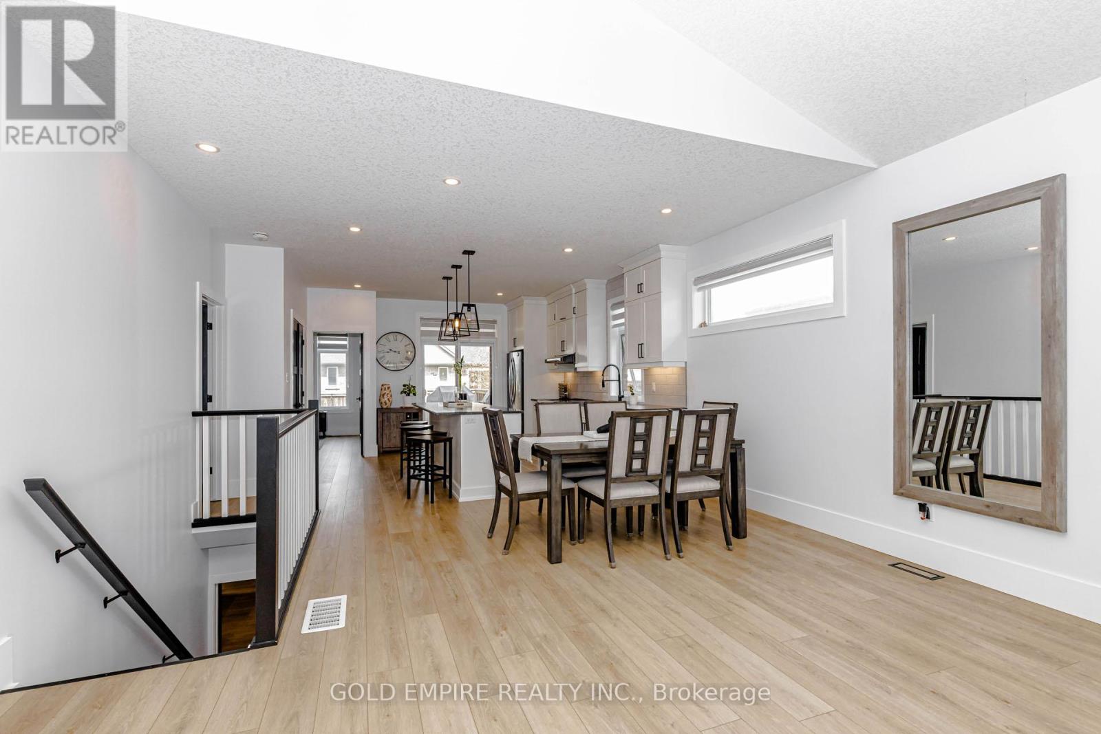15 MUIRFIELD DRIVE — photo 18