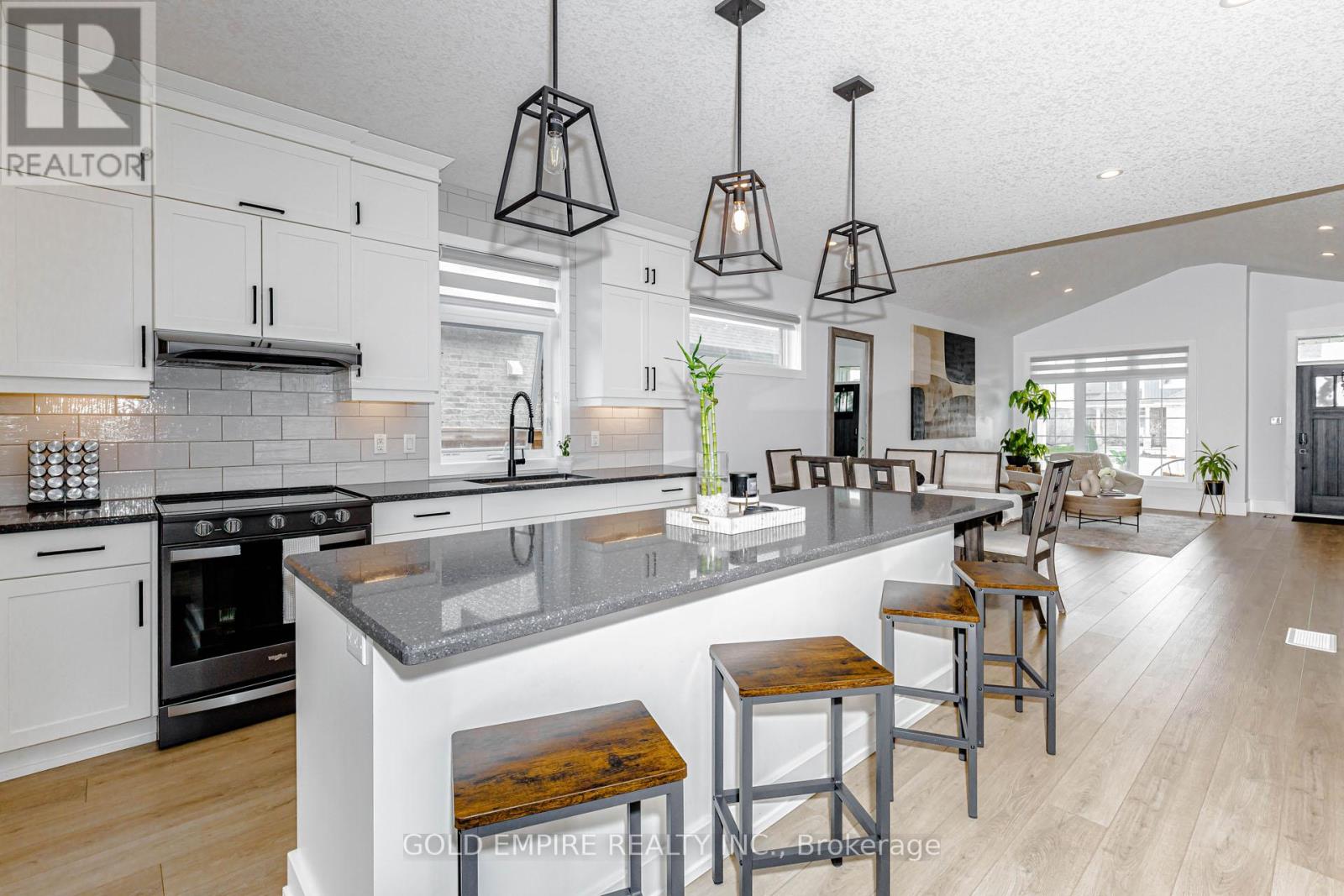 15 MUIRFIELD DRIVE — photo 23