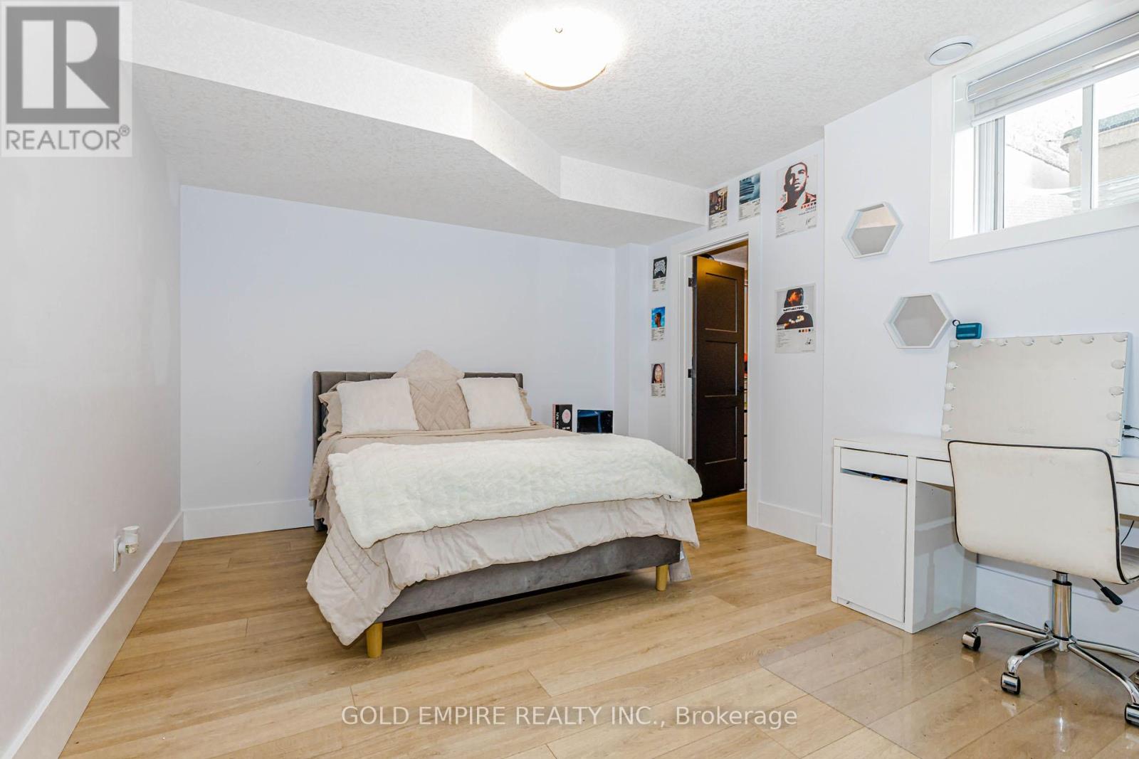15 MUIRFIELD DRIVE — photo 37