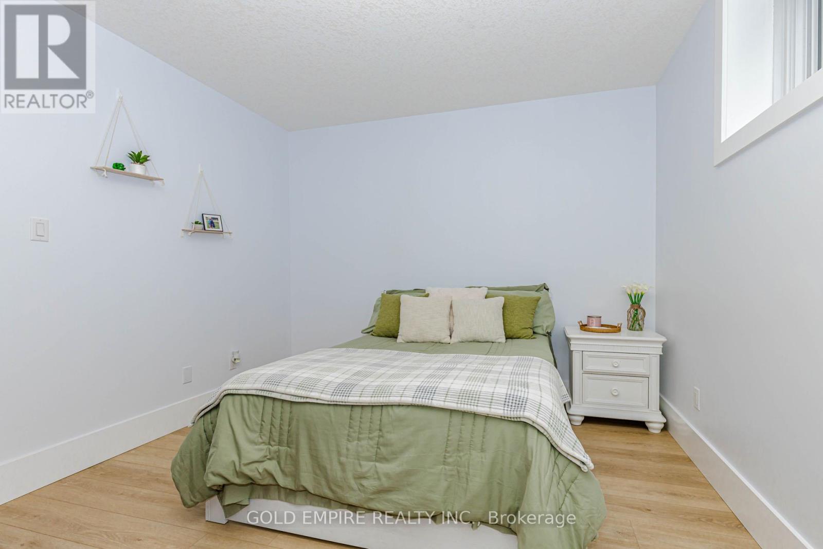 15 MUIRFIELD DRIVE — photo 40