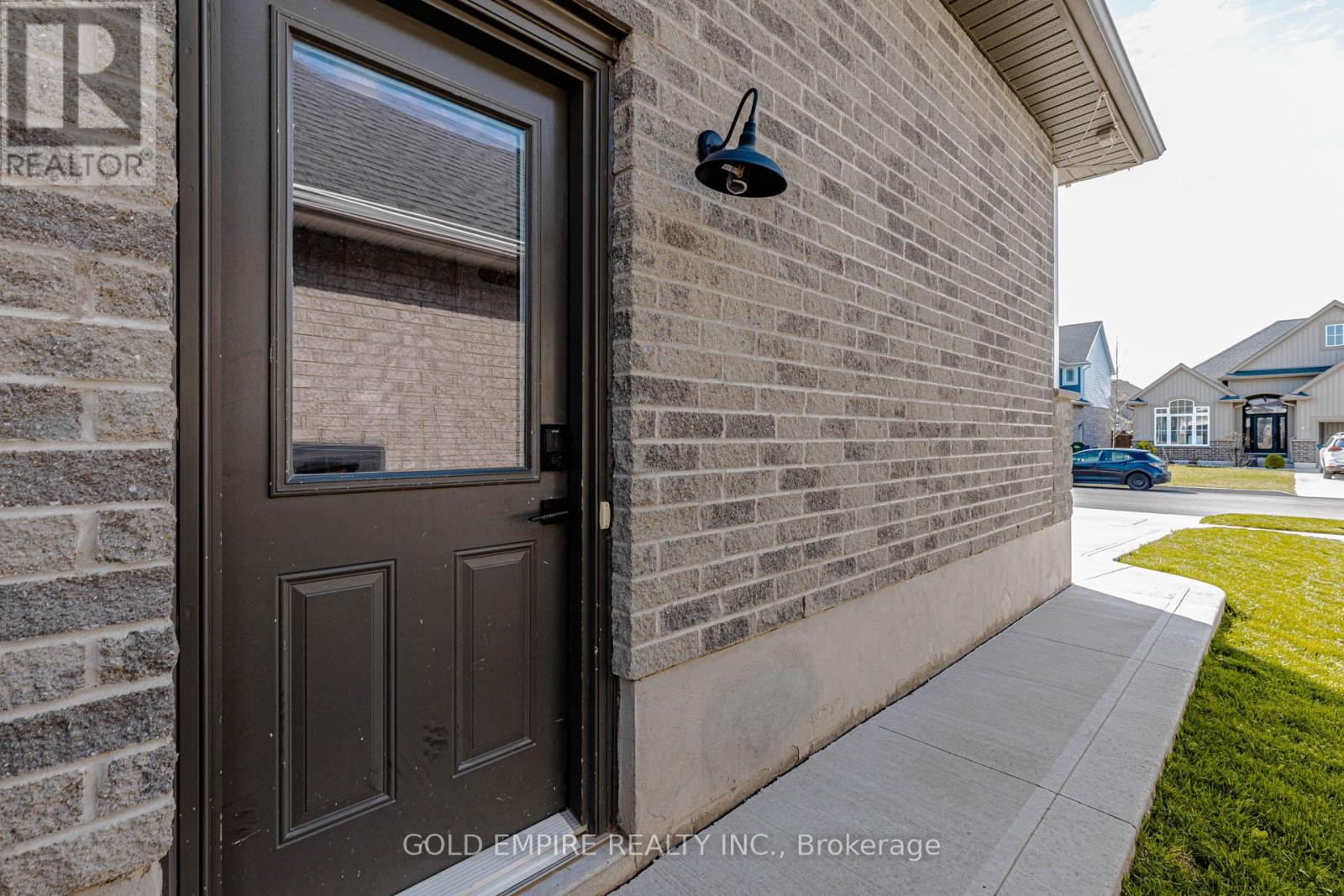 15 MUIRFIELD DRIVE — photo 42