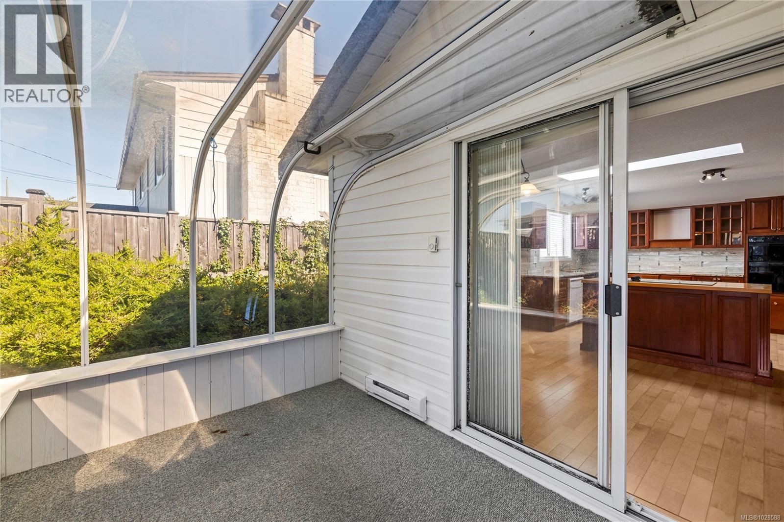 625 FORSYTH AVE - 14