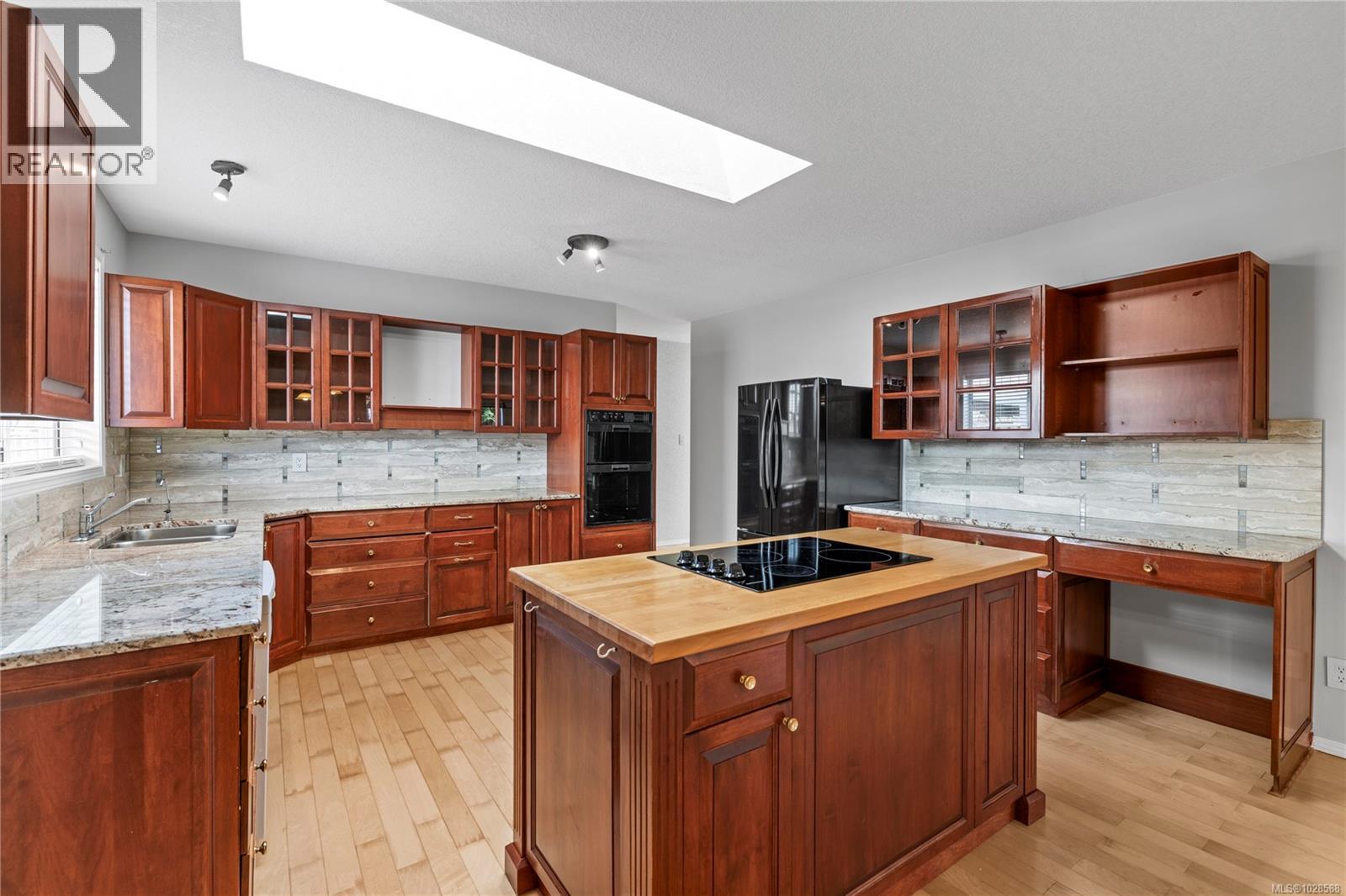 625 FORSYTH AVE - 25