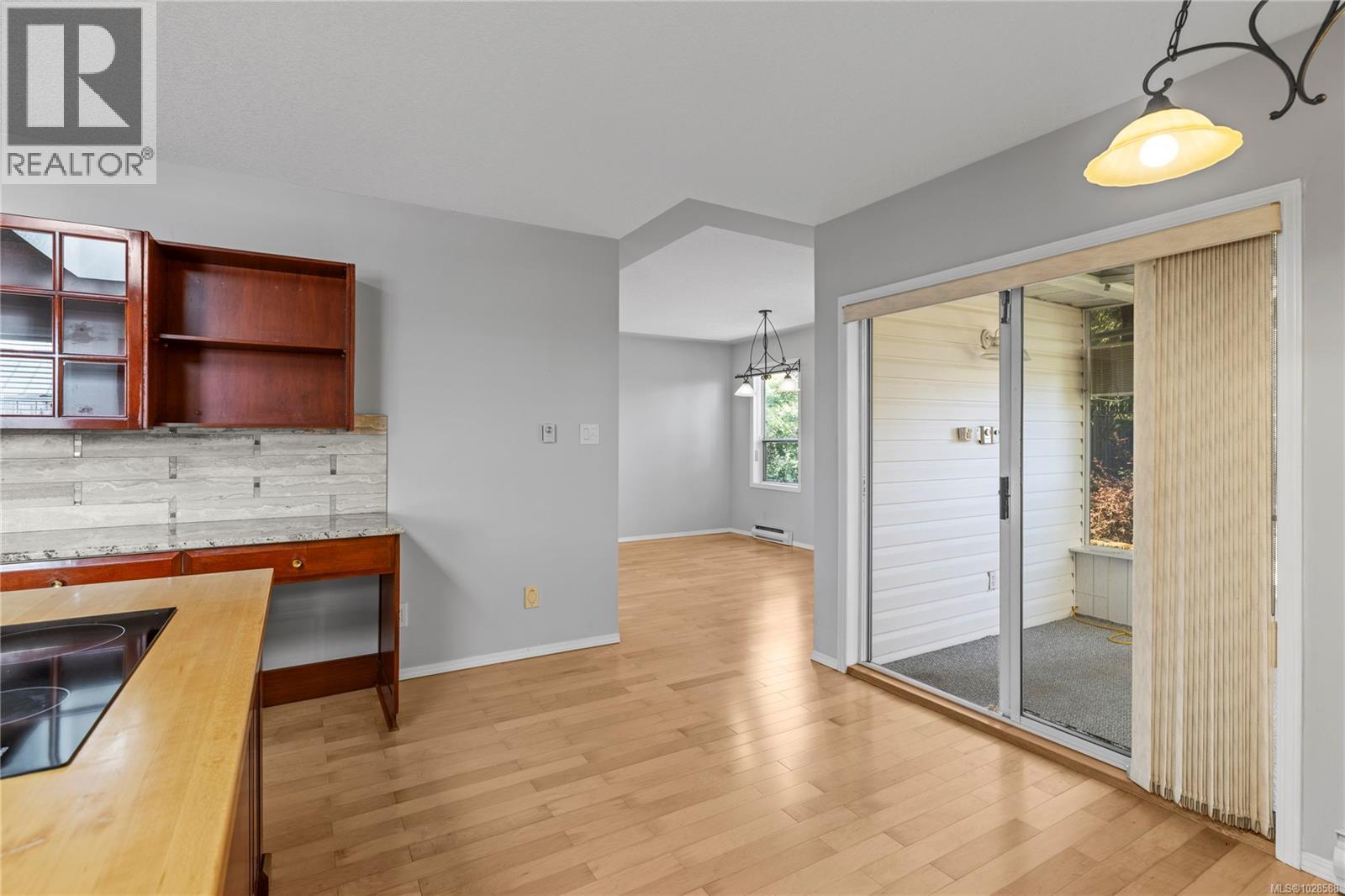 625 FORSYTH AVE - 26