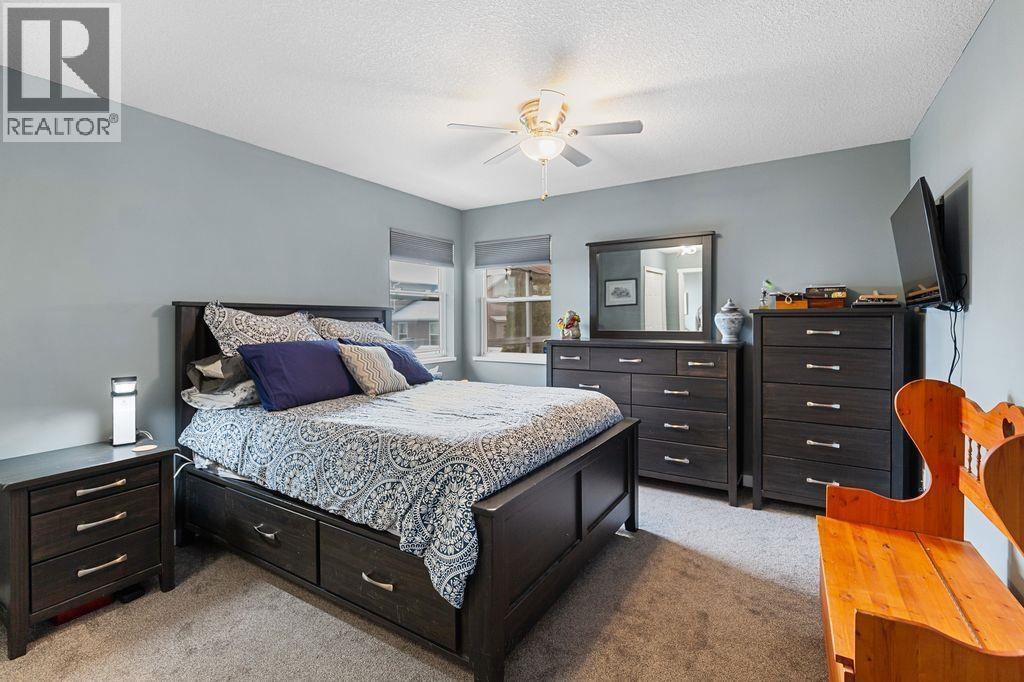 6907 ST. ANTHONY CRESCENT - 10