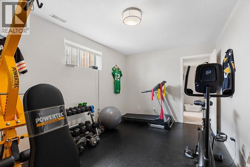 6907 ST. ANTHONY CRESCENT - 23