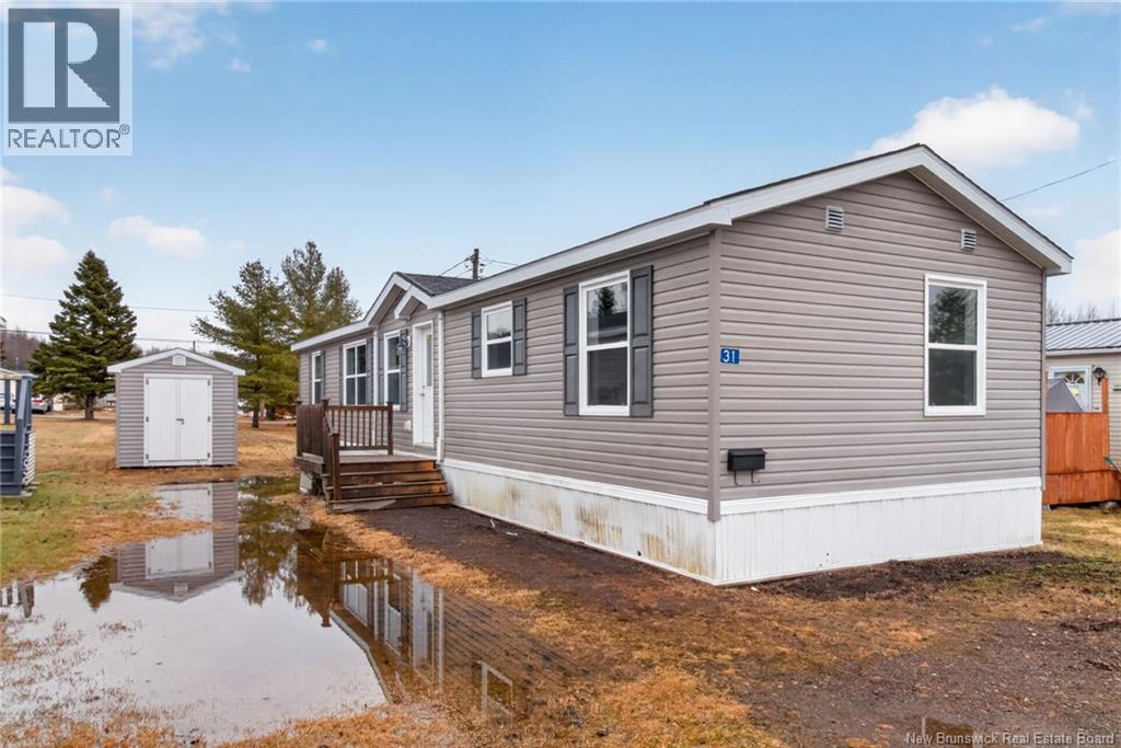 31 Gerald Boulevard - 33