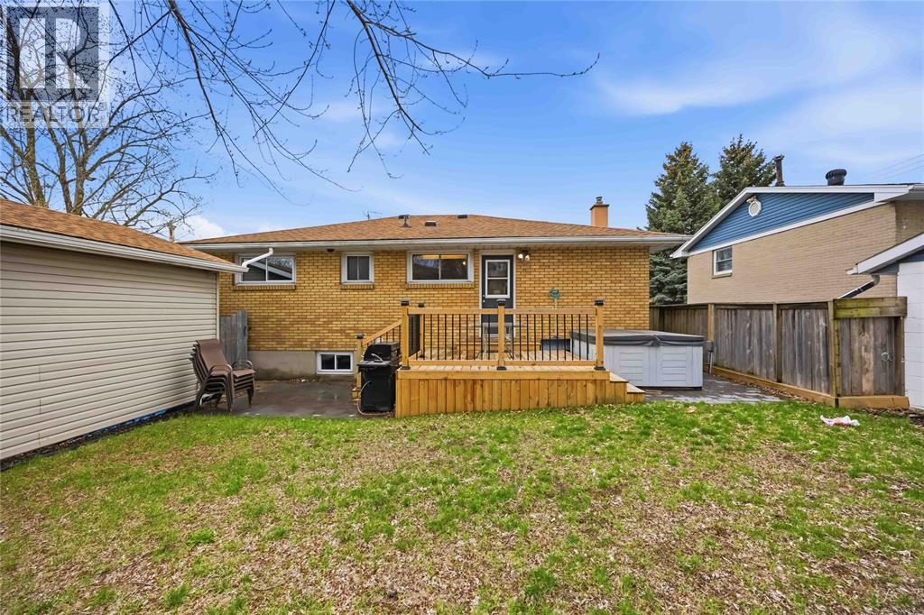 942 EXMOUTH STREET, Sarnia, Ontario, N7S1V9 — Photo 26
