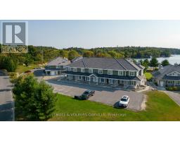 C-103 - 1869 Muskoka Road 118 W, Muskoka Lakes), ON P1L1X1 Photo 11