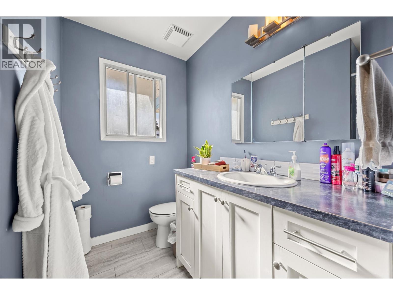  10058 Kel Vern Crescent, Lake Country