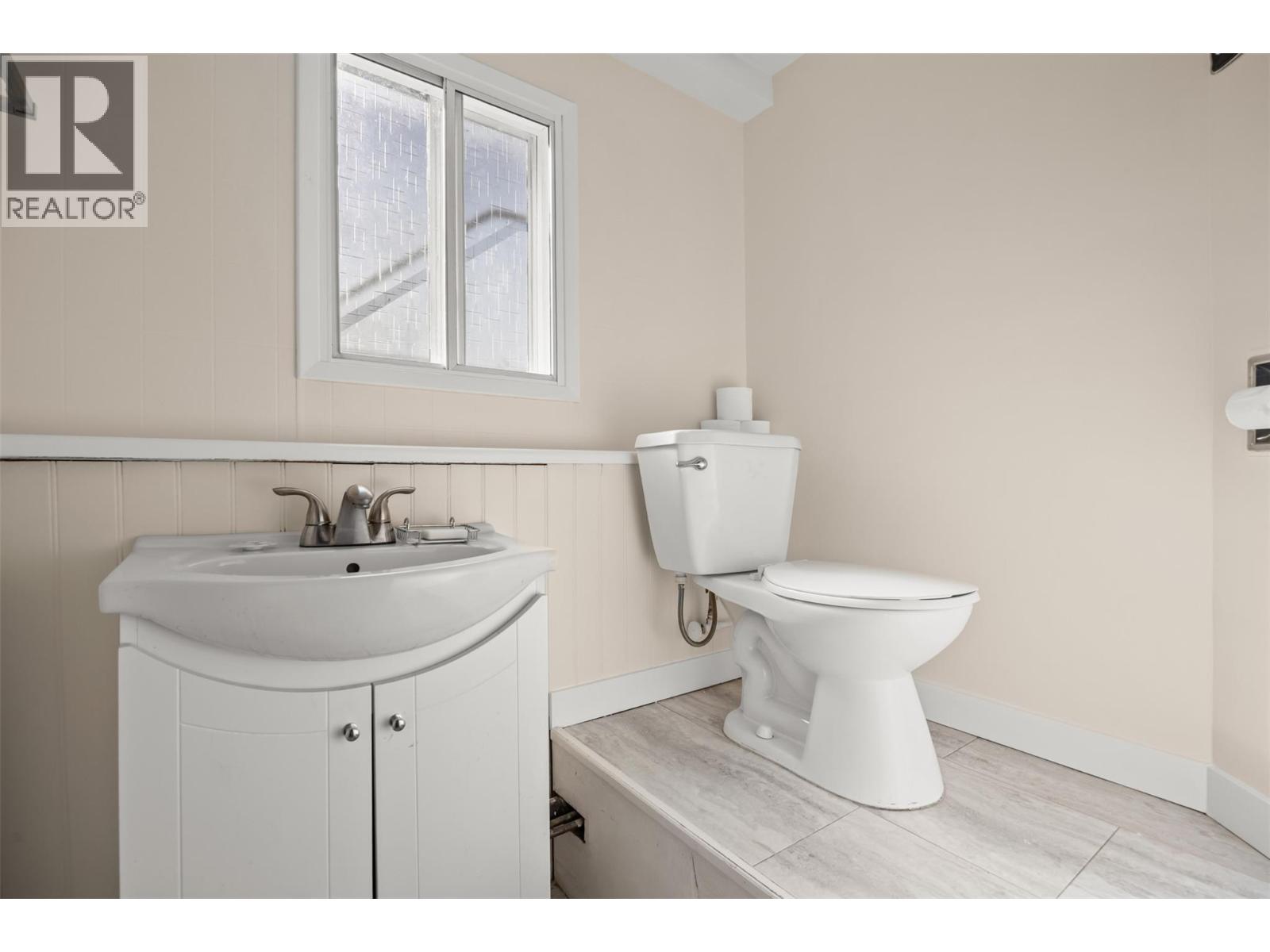  10058 Kel Vern Crescent, Lake Country