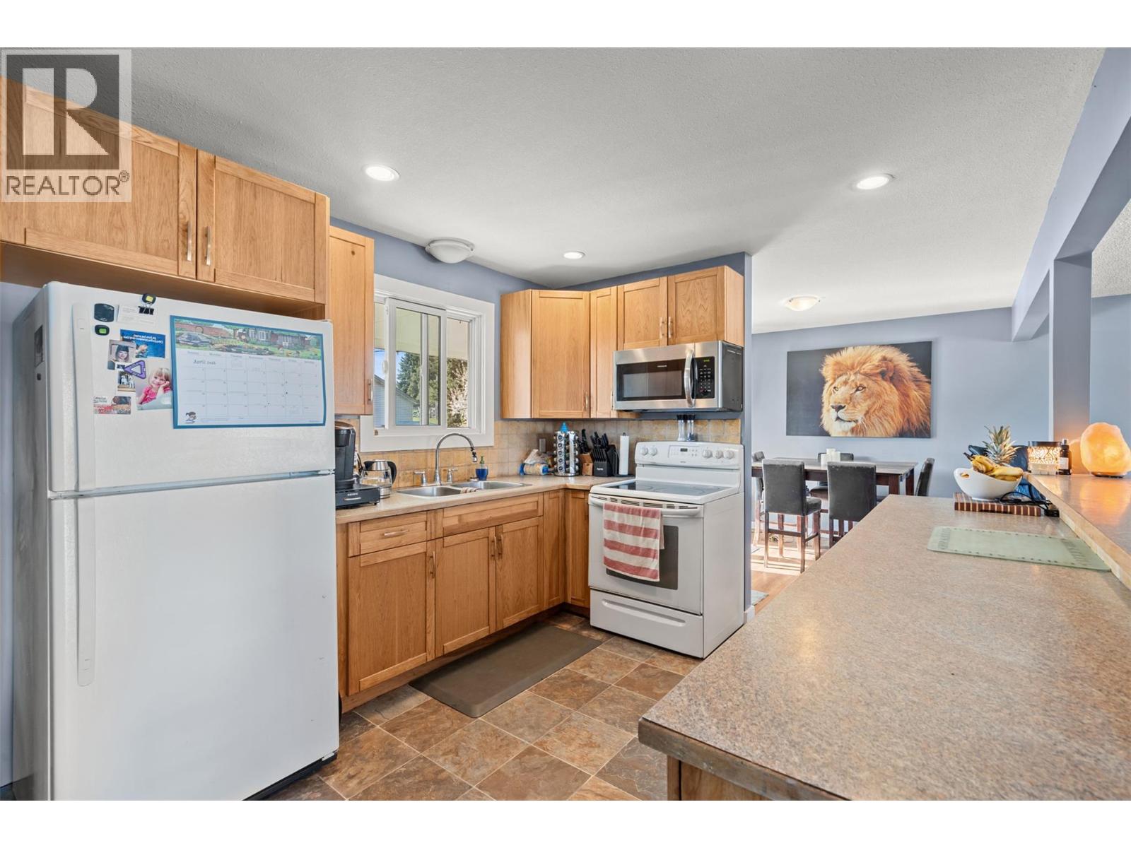  10058 Kel Vern Crescent, Lake Country