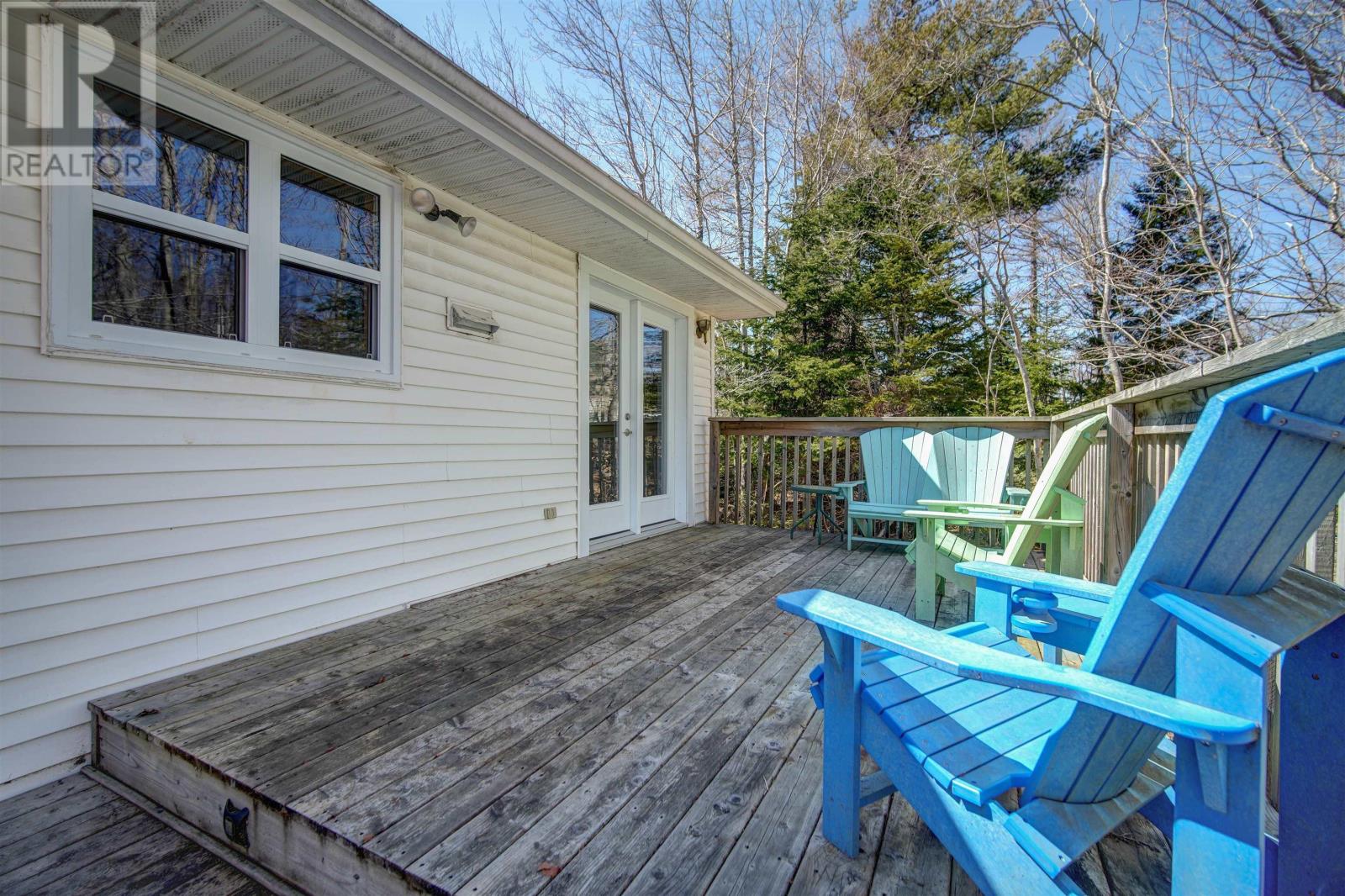 100 TAMARACK DRIVE - 40