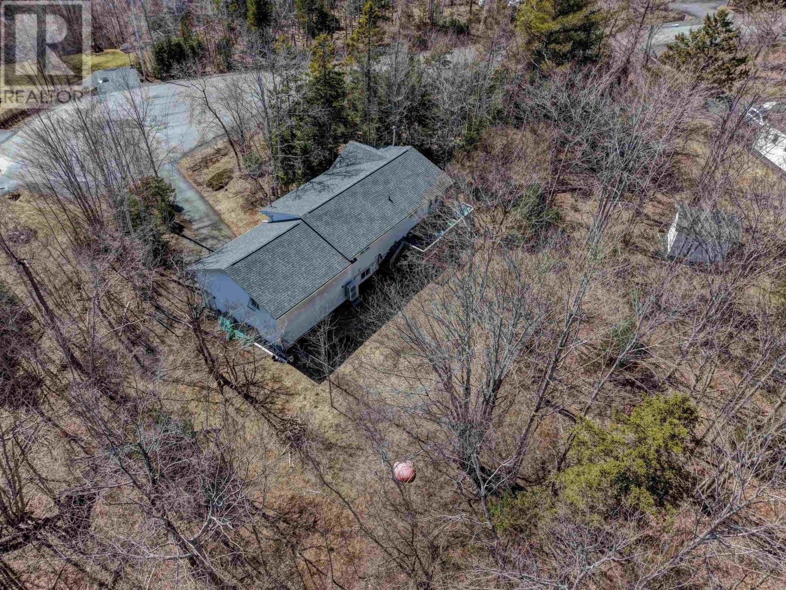 100 TAMARACK DRIVE - 6