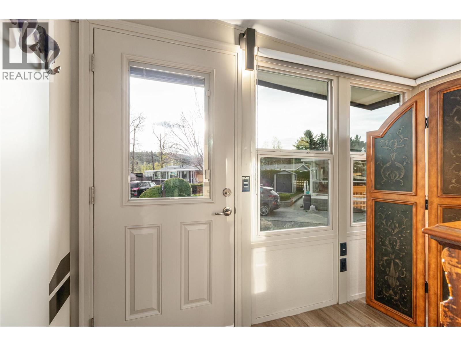 247 415 Commonwealth Road, Kelowna