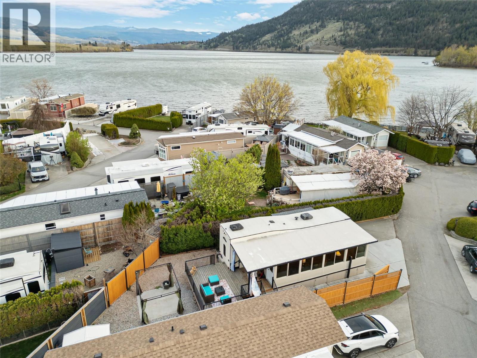 247 415 Commonwealth Road, Kelowna