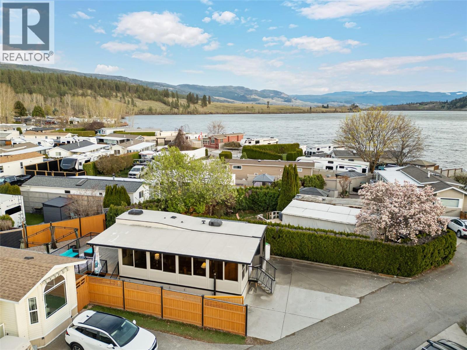 247 415 Commonwealth Road, Kelowna