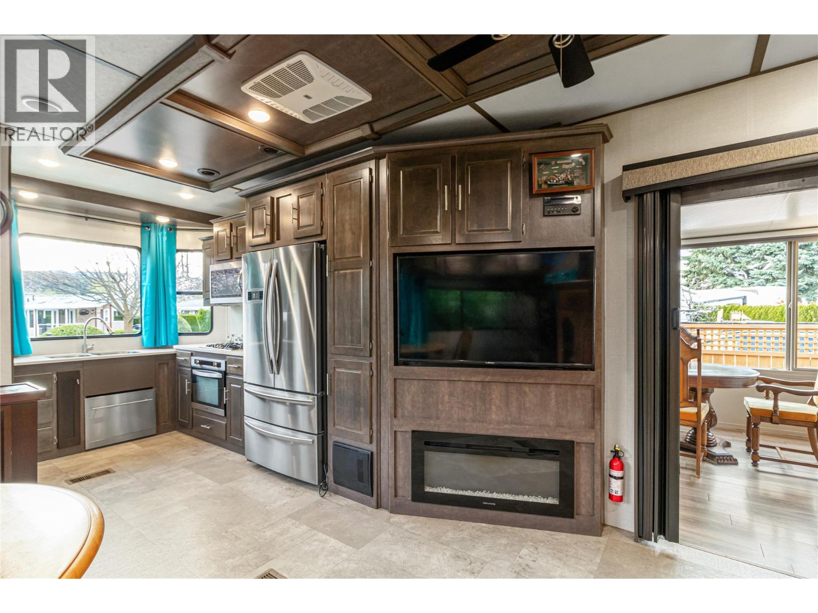 247 415 Commonwealth Road, Kelowna