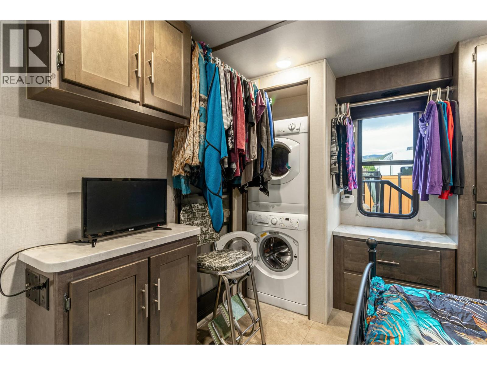 247 415 Commonwealth Road, Kelowna