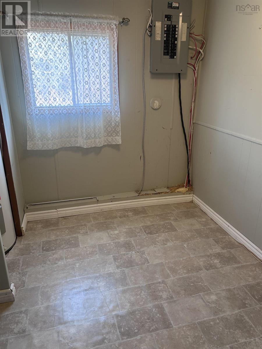 Property 9 of 31 of 742 Lower River Road