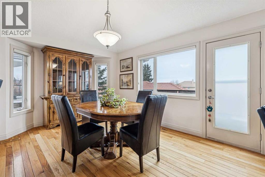 Single Family House 4 Level for Sale in   Signature Way SW Signal Hill Calgary 