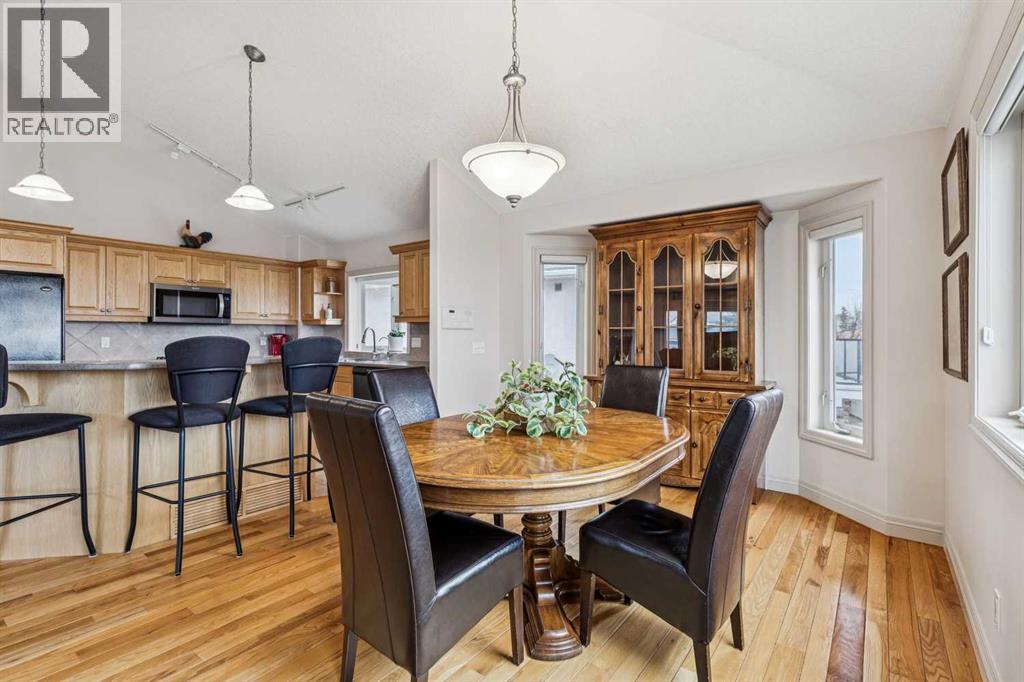 Single Family House 4 Level for Sale in   Signature Way SW Signal Hill Calgary 